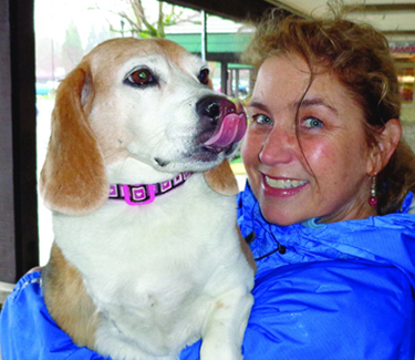 CSUEB Associate Professor of Criminal Justice Dawna Komorosky and her beagle, Carly, were featured in "Lamorinda Weekly" (By: Lamorinda Weekly)